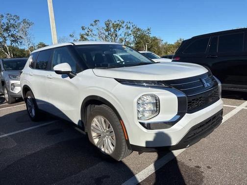 2022 Mitsubishi Outlander ES 2.5 2WD