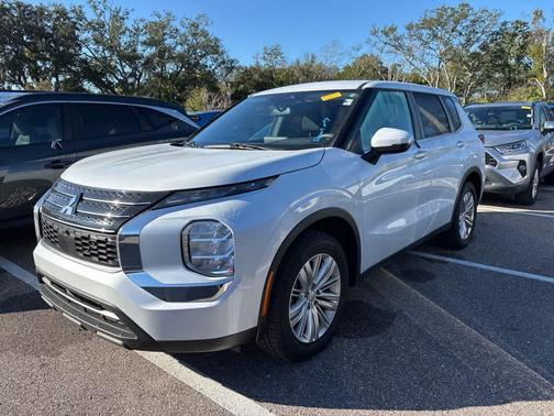 2022 Mitsubishi Outlander ES 2.5 2WD