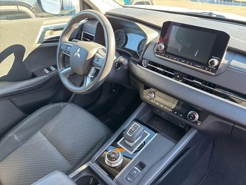 2022 Mitsubishi Outlander ES 2.5 2WD