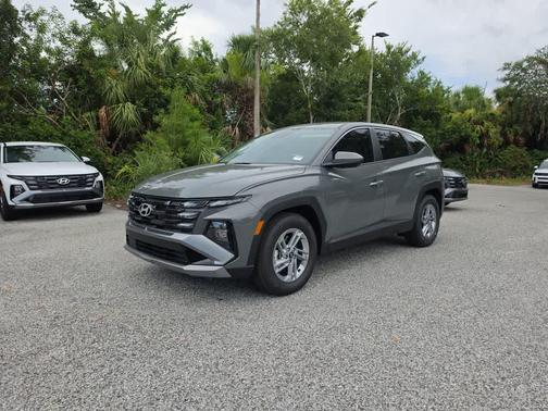 Hampton Gray 2026 Hyundai TUCSON SE