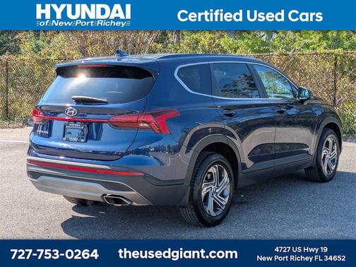 2022 Hyundai SANTA FE SE