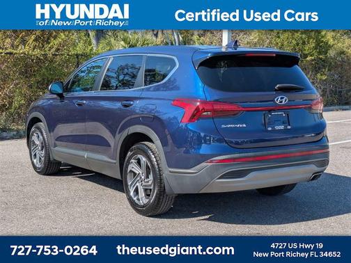 2022 Hyundai SANTA FE SE