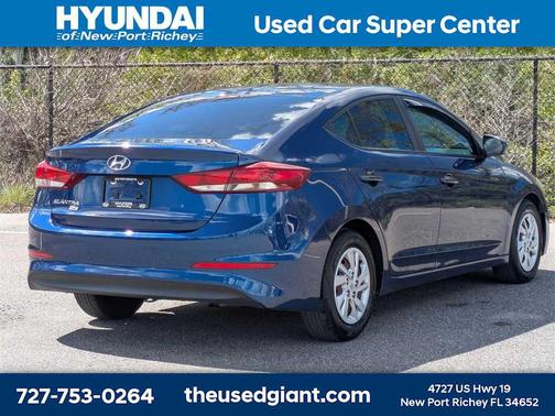 2018 Hyundai ELANTRA SE