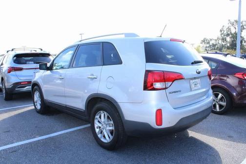 2015 Kia Sorento LX