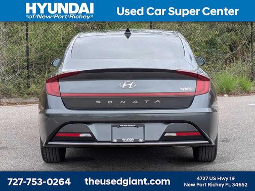 2023 Hyundai SONATA Hybrid SE
