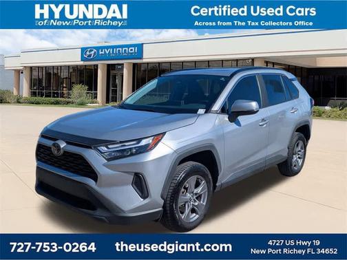 2022 Toyota RAV4 XLE