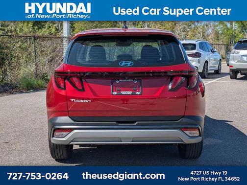 2025 Hyundai TUCSON SE
