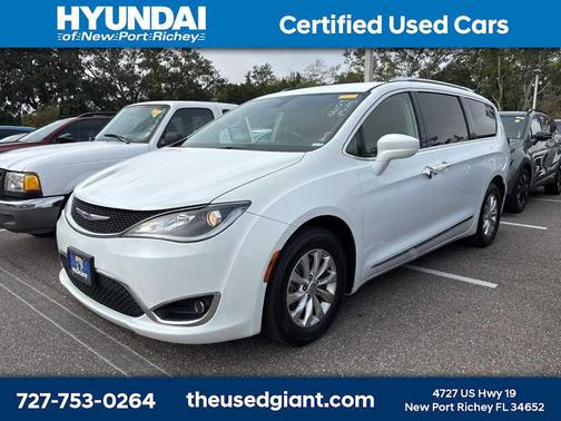 2019 Chrysler Pacifica Touring L