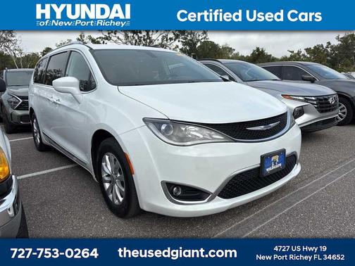 2019 Chrysler Pacifica Touring L