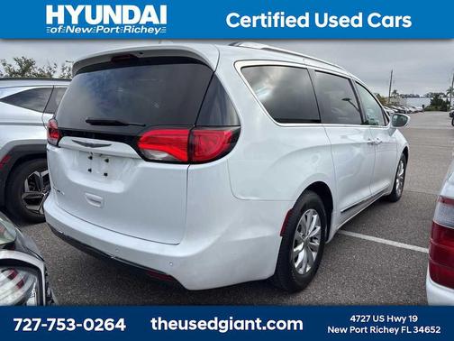 2019 Chrysler Pacifica Touring L