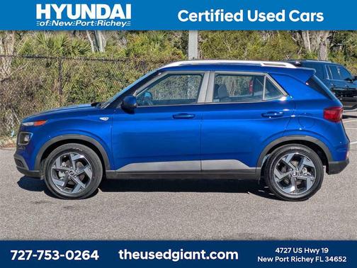 2024 Hyundai VENUE SEL