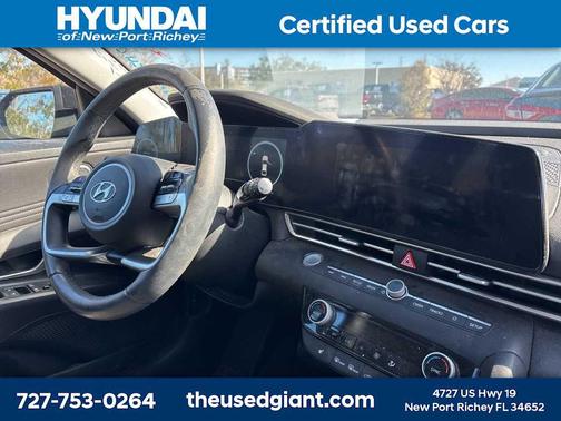 2023 Hyundai ELANTRA SEL