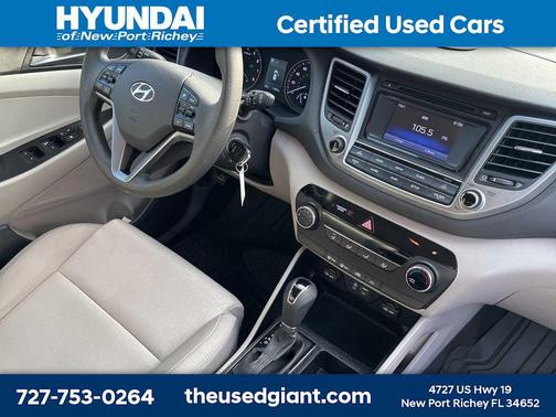 2016 Hyundai TUCSON SE
