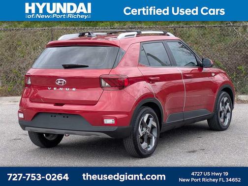 2022 Hyundai VENUE Limited