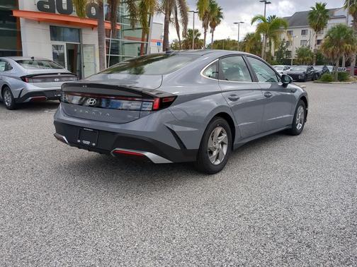 2026 Hyundai SONATA SE