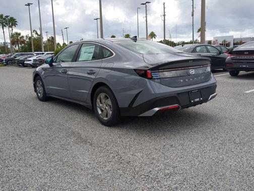 2026 Hyundai SONATA SE