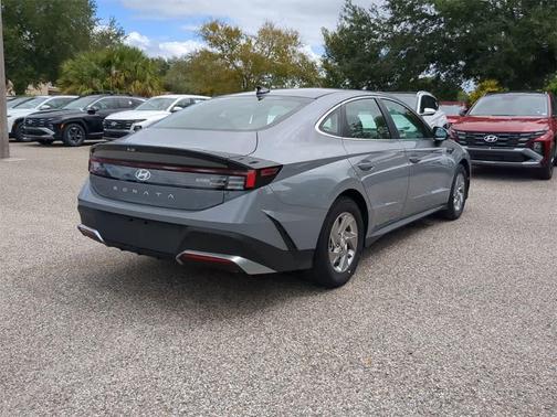 2026 Hyundai SONATA SE