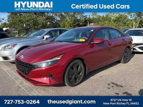 2023 Hyundai ELANTRA SEL