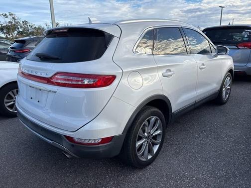 2019 Lincoln MKC Select