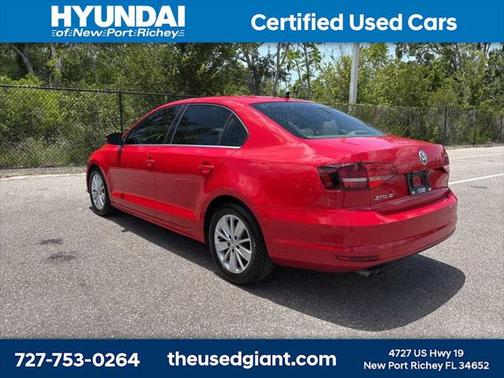 2015 Volkswagen Jetta 2.0L TDI SE w/Connectivity