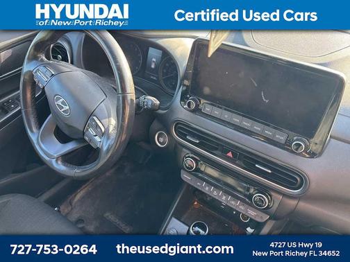 2023 Hyundai KONA SEL