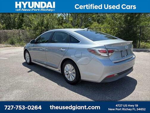 2016 Hyundai SONATA Hybrid SE