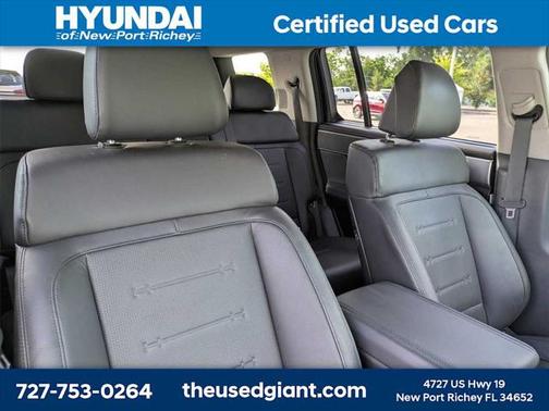 2025 Hyundai SANTA FE Limited