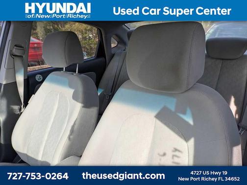 Carbon Gray Mist Metallic 2010 Hyundai ELANTRA GLS