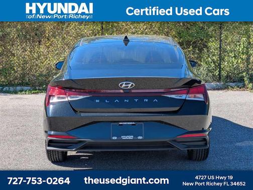 2021 Hyundai ELANTRA SE