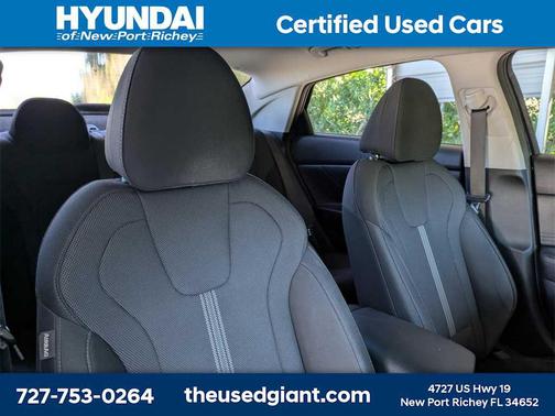 2021 Hyundai ELANTRA SE