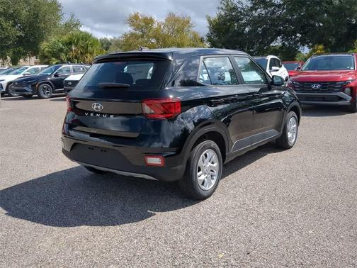 2026 Hyundai VENUE SE