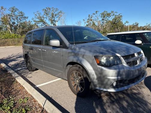 2016 Dodge Grand Caravan R/T