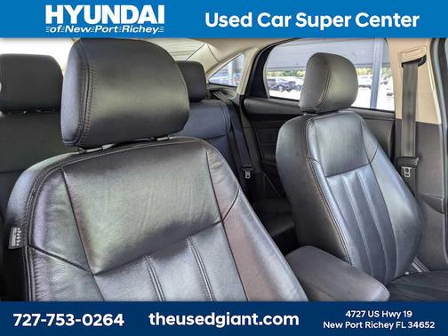 Lightning Blue Metallic 2018 Ford Focus SE