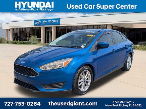 Lightning Blue Metallic 2018 Ford Focus SE