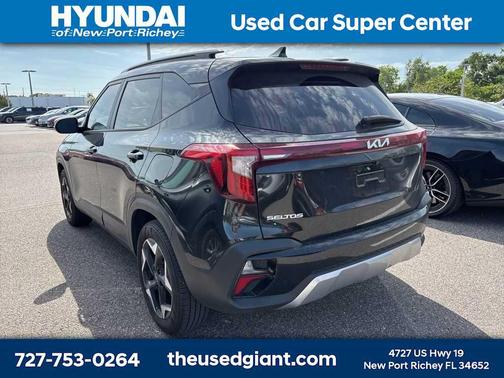 Fusion Black 2025 Kia Seltos S