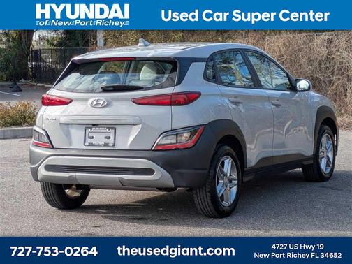 2022 Hyundai KONA SE