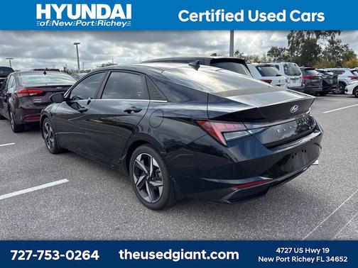 2022 Hyundai ELANTRA HEV Limited