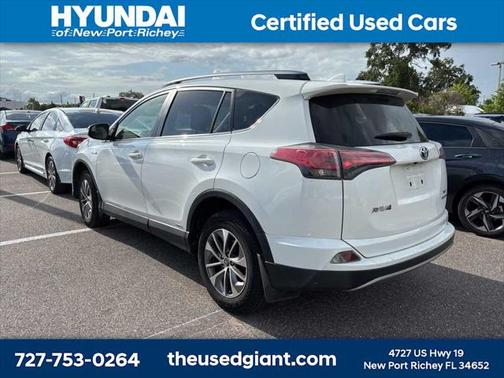 2018 Toyota RAV4 Hybrid XLE