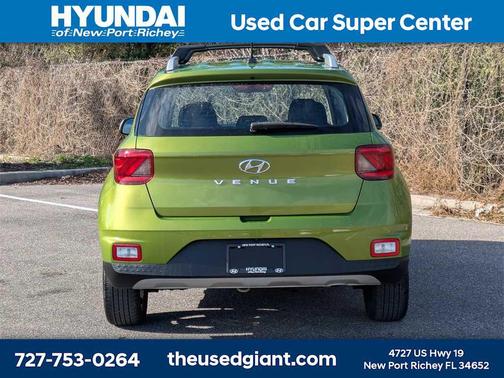 2024 Hyundai VENUE SEL