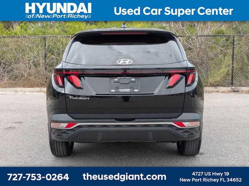 2024 Hyundai TUCSON SE