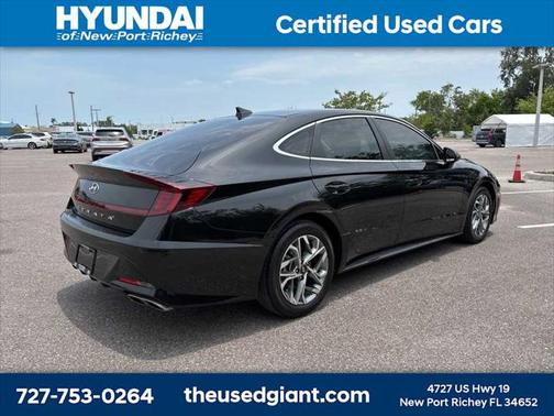 2022 Hyundai SONATA SEL