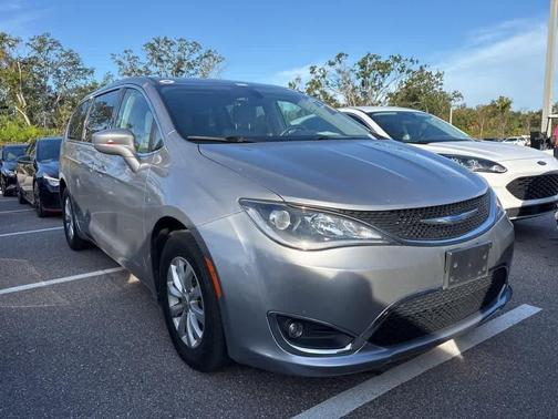 2019 Chrysler Pacifica Touring Plus