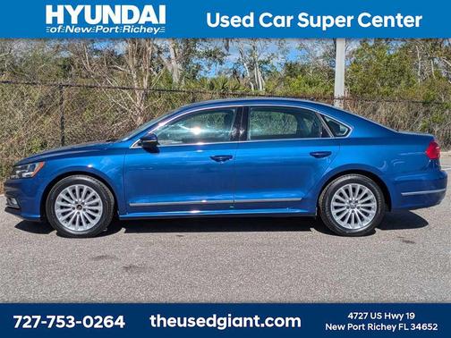 2016 Volkswagen Passat 1.8T SE w/Technology