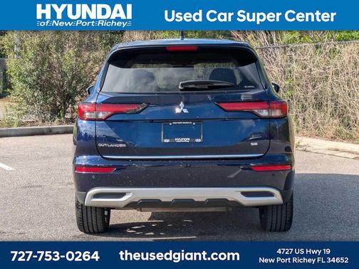 2022 Mitsubishi Outlander SE