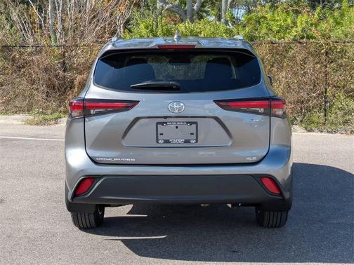 2025 Toyota Highlander Hybrid XLE