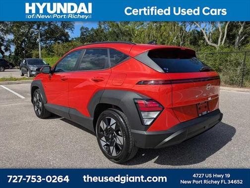 2024 Hyundai KONA SEL
