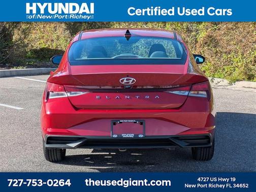 2023 Hyundai ELANTRA SE