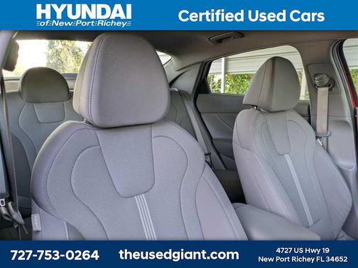 2023 Hyundai ELANTRA SE