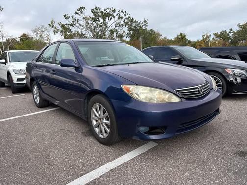 2005 Toyota Camry LE