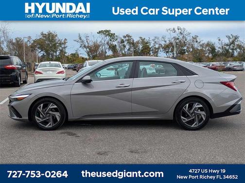2024 Hyundai ELANTRA Limited